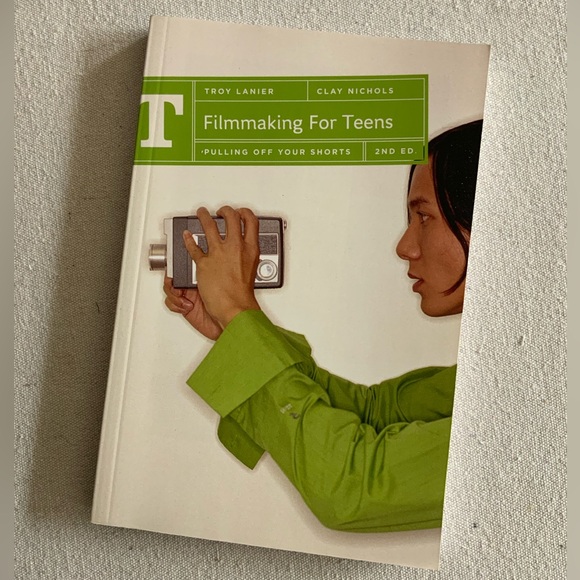 NEW Filmmaking for Teens Book - Picture 8 of 9
